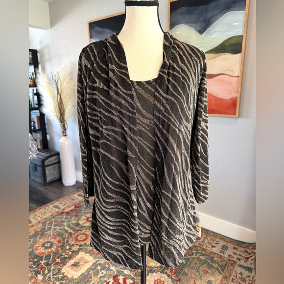 JM Collection Black and Gold Zebra Patterned Cami /Cardigan - Picture 1 of 11